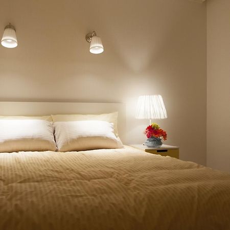 Jenna Suite Gangnam Garosugil Сеул Стая снимка